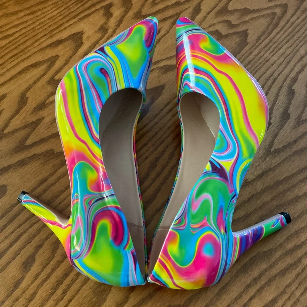 Rouge Helium Multi-Colored Rainbow Swirl, Tie-Dye Stilettos, Women’s Sz 8-8.5